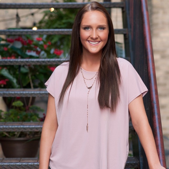 Meet your Posher, Dani - Picture 4 of 6